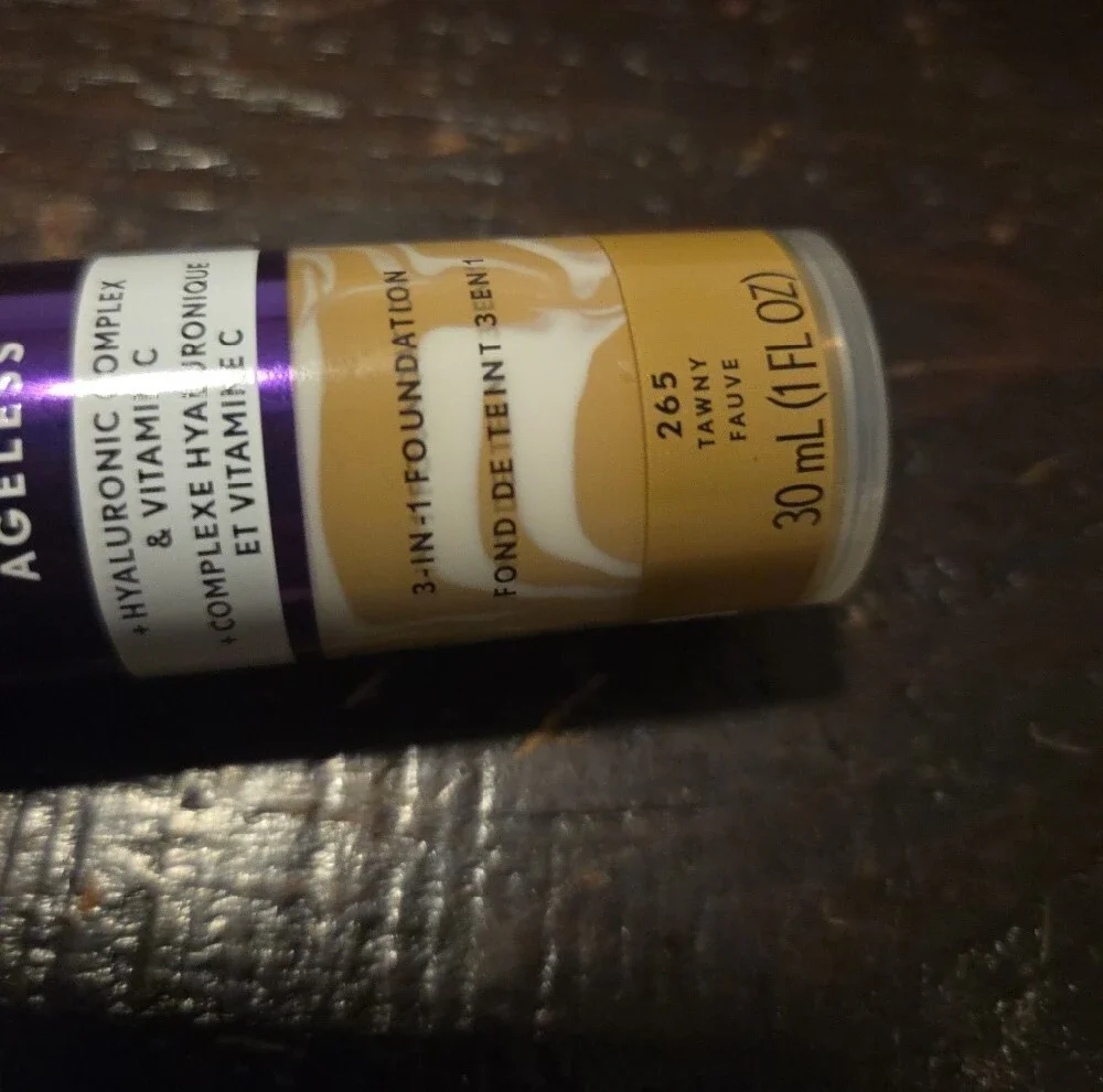 COVERGIRL lightweight liquid